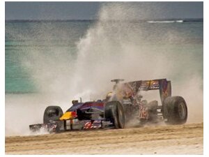 Formulu vozio sa 180 km/h po plaži!