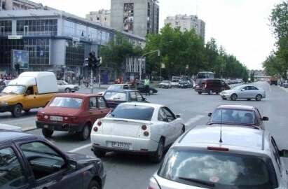 Uvode naplatu parkinga na bulevaru i delu Grbavice