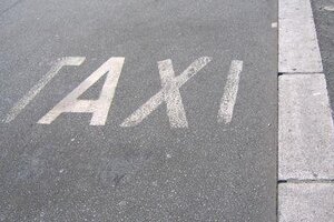 4.500 taksista, a samo 501 legalno