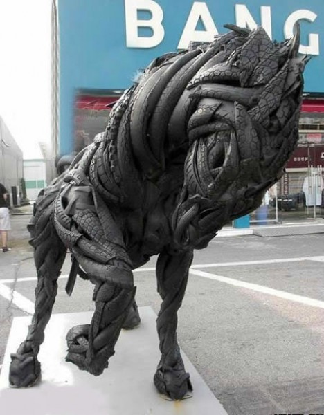 Skulpture od starih guma