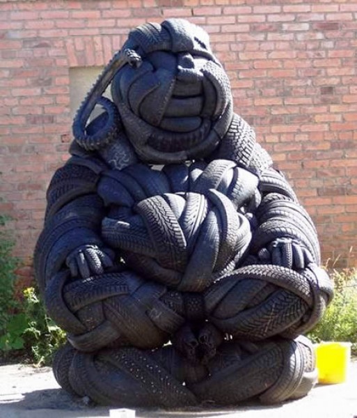 Skulpture od starih guma