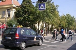 Pored škola jure i kroz crveno svetlo