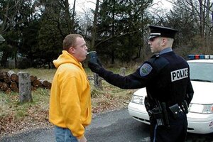 Pijanac ukrao sopstveno vozilo iz policije