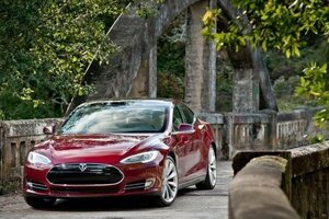 Tesla kupuje test poligon, razvija još brže, 5-ominutne punjače