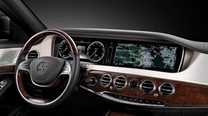 Mercedes: Navigacija pomoću Google naočara
