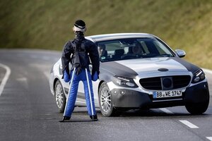 Šta donosi novi Mercedes C klase na polju bezbednosti?