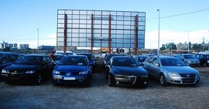 Ukida se carina na uvoz automobila