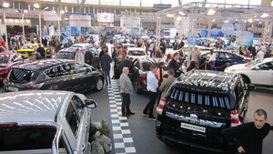 Atmosfera prvog dana sajma automobila
