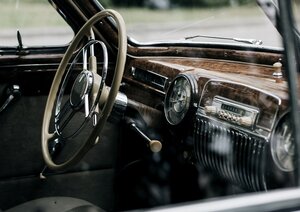 Kada se pojavio prvi auto-radio i koliko je koštao?