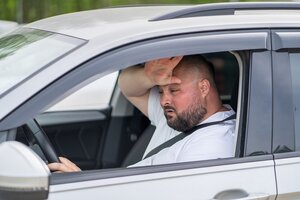 Kako da se ne onesvestite kad ulazite u auto parkiran na suncu?
