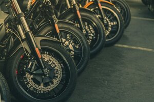 Novi kineski ili polovan japanski motocikl?