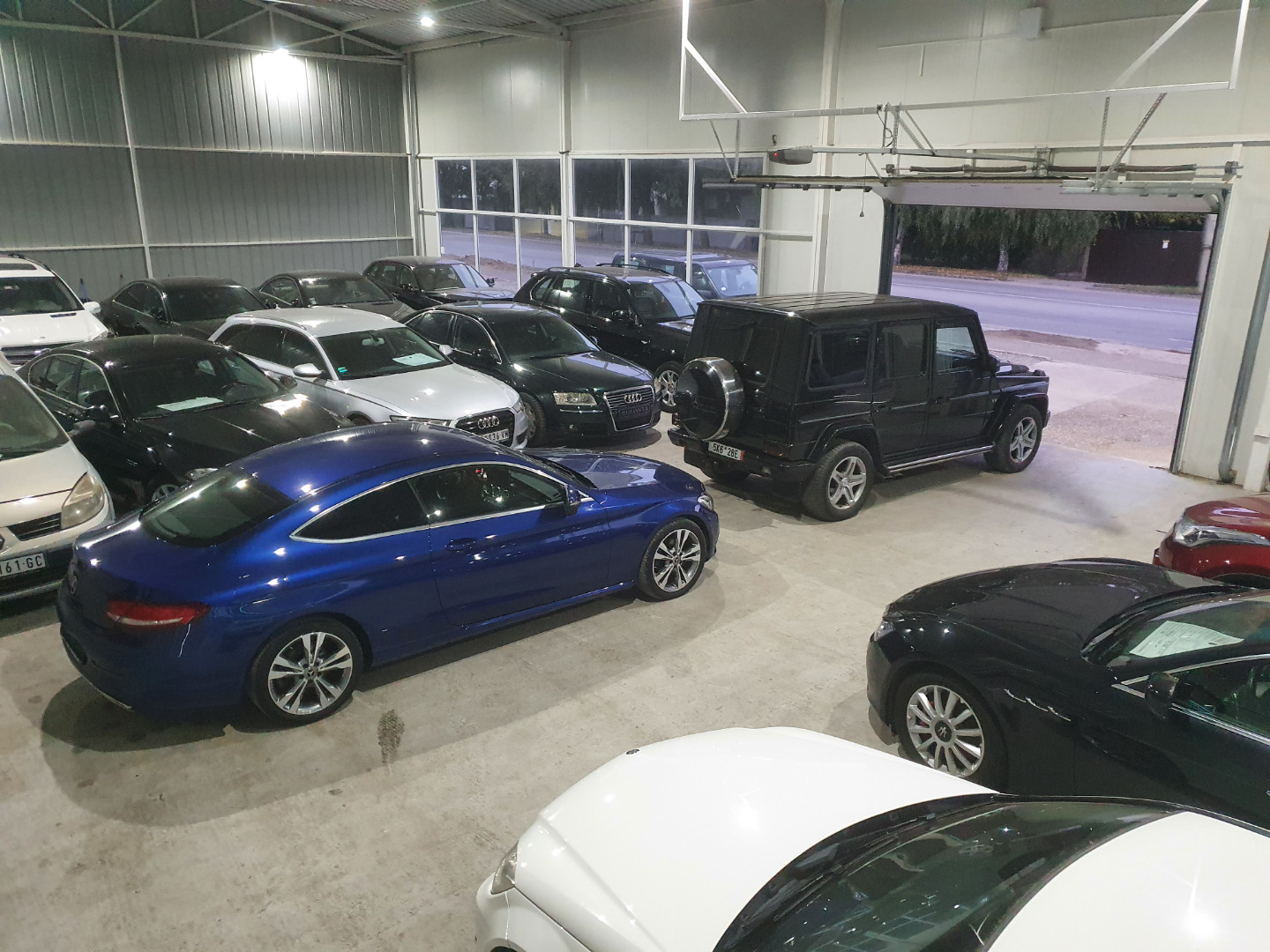 dealer-image