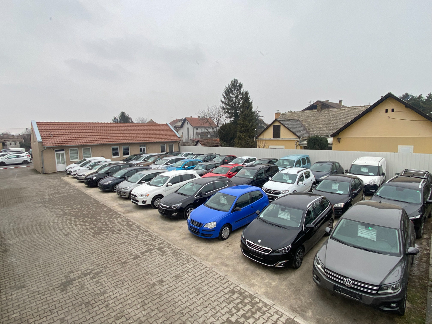 dealer-image