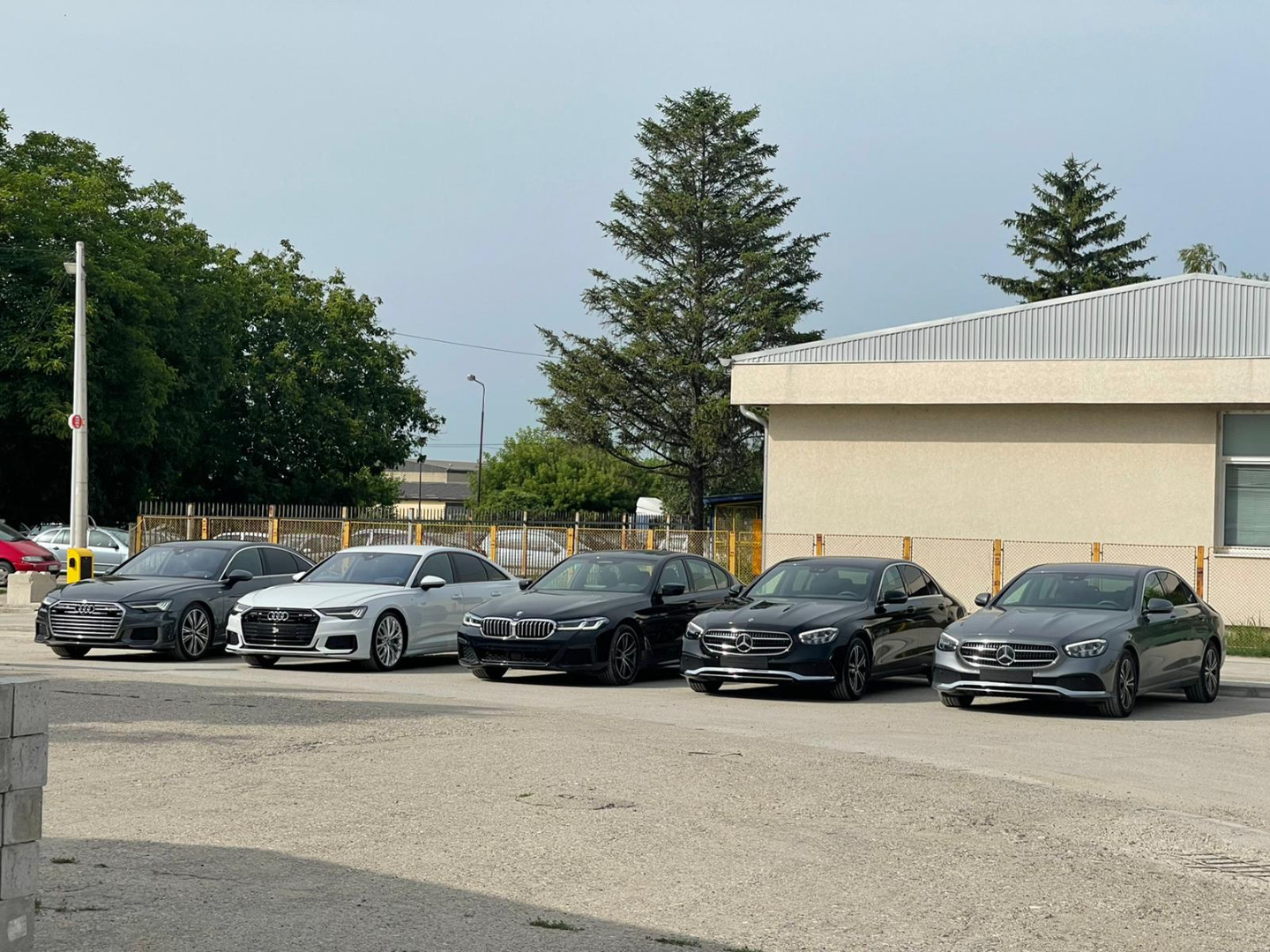 dealer-image