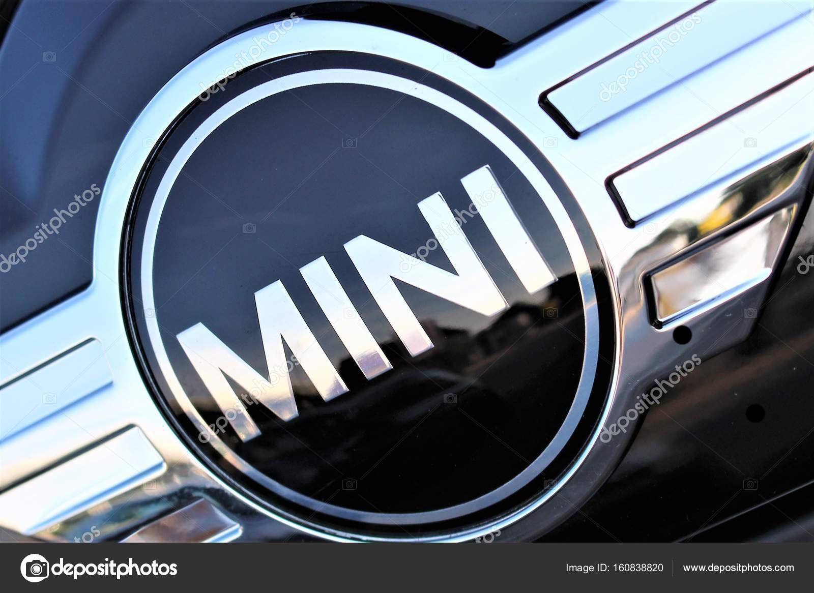 https://cdn.polovniautomobili.com/user-images/superadvertiser/955612/logo.jpg