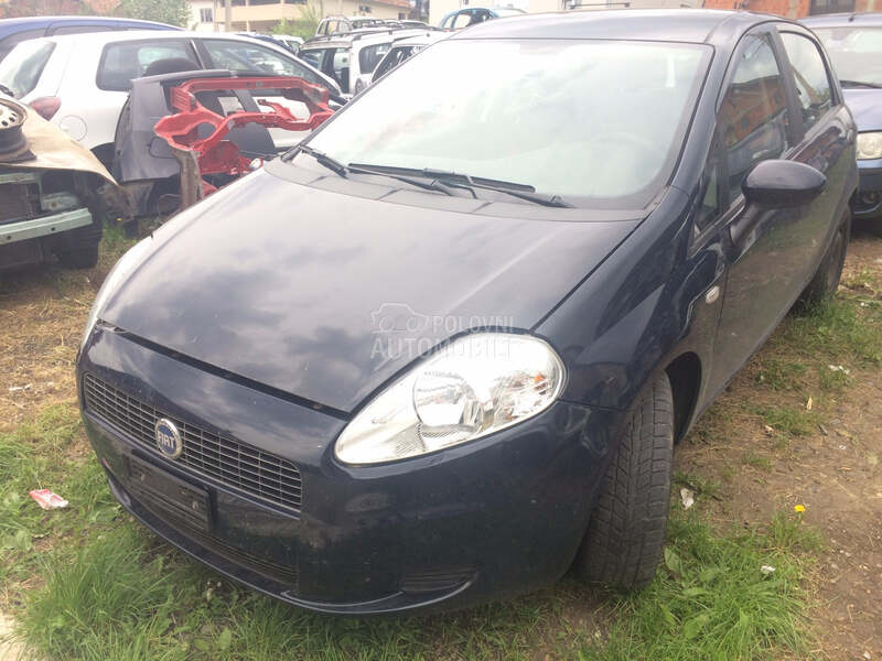 Fiat Grande Punto - kompletan auto u delovima