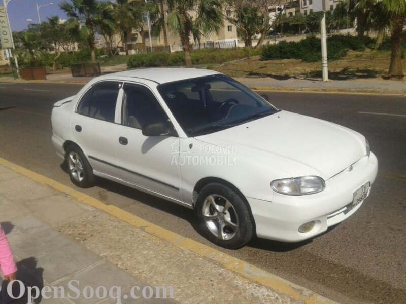 Hyundai Accent - kompletan auto u delovima