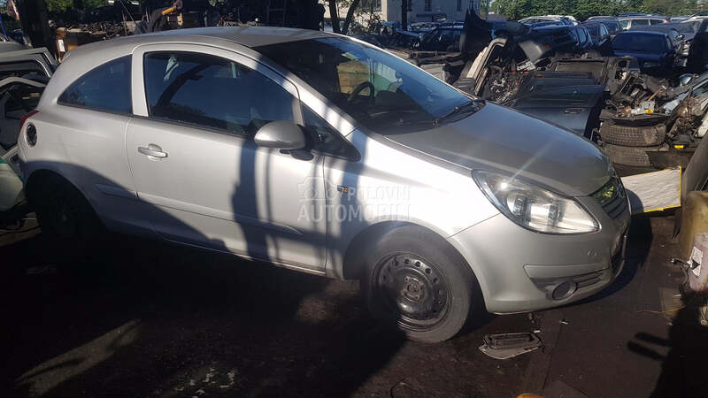 Delovi za Opel Corsa D