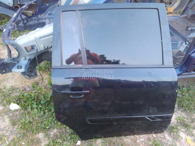 Zadnja desna vrata za Opel Zafira od 2005. do 2009. god.