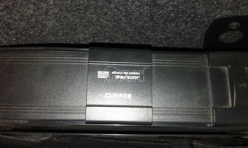 CD changer za Renault Laguna