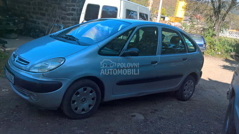 Citroen Xsara Pikaso - kompletan auto u delovima