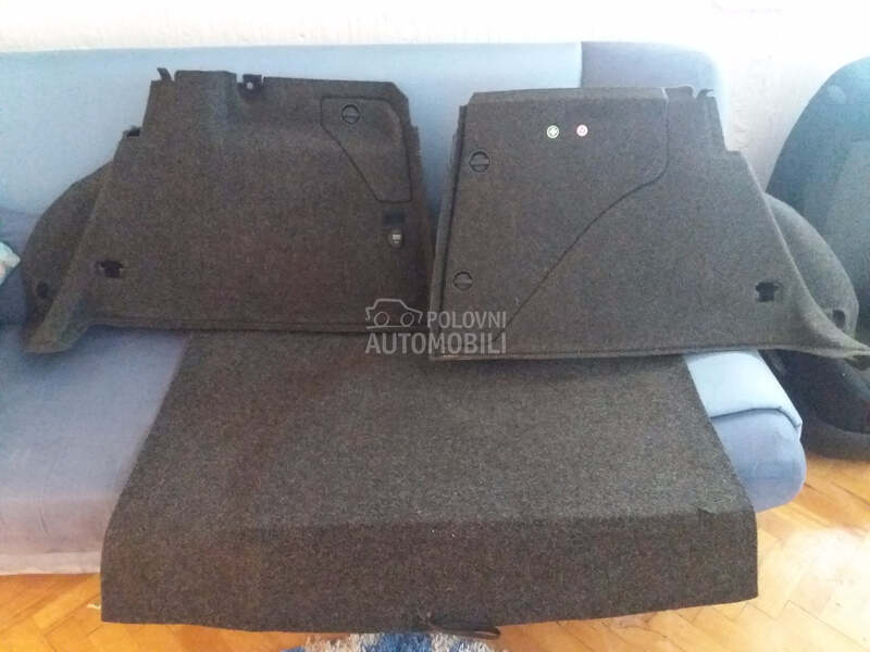 Enterijer gepeka za Volkswagen Golf 4