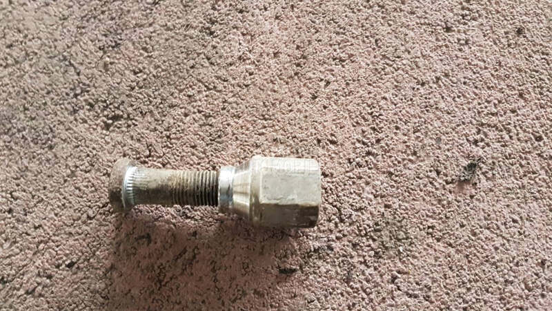 Brezoni srafovi za Nissan Terrano