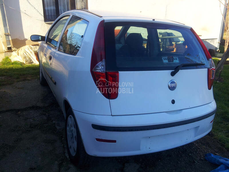 Pregrada za Fiat Punto od 2000. do 2007. god.