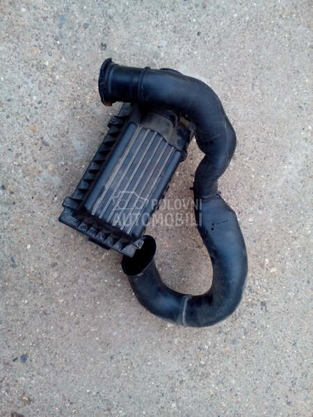 Kuciste filtera za Peugeot 406