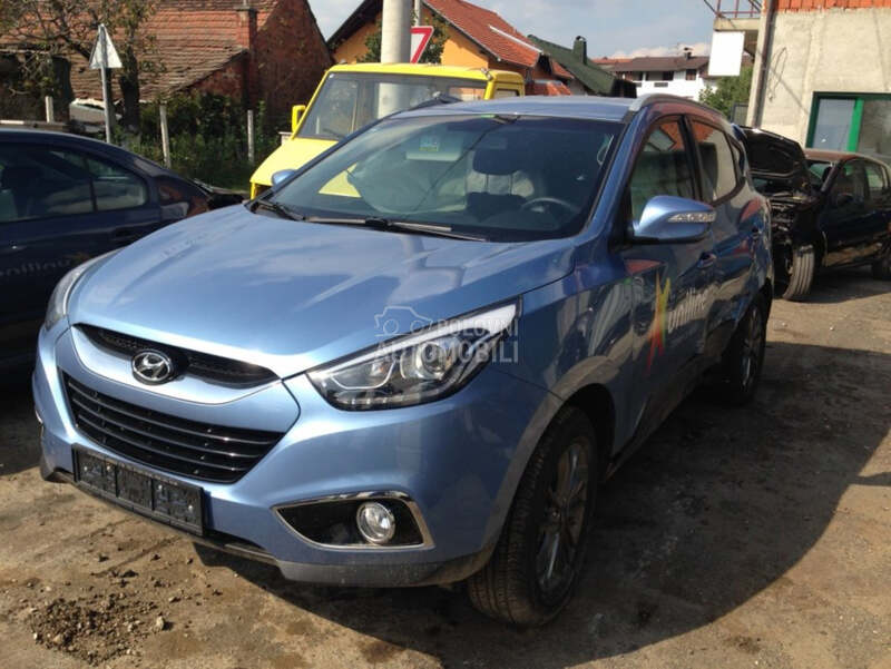Hyundai ix35 2010. god. - kompletan auto u delovima