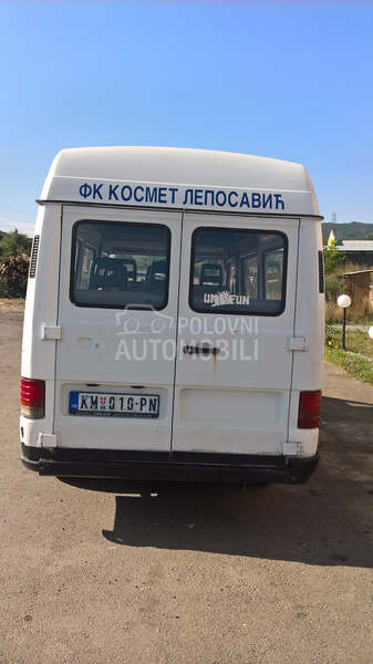 Mercedes Benz MB100