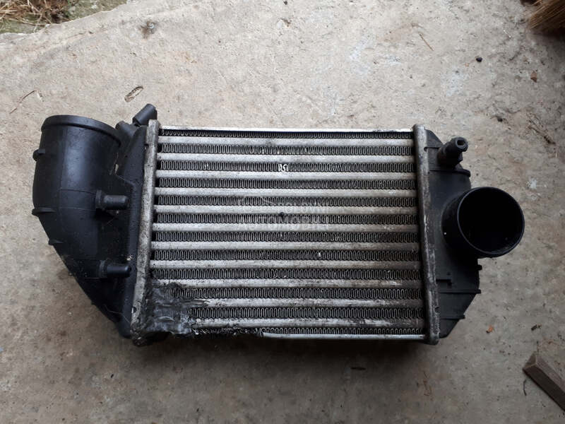 Interkuler za Volkswagen Golf 4 od 1997. do 2005. god.