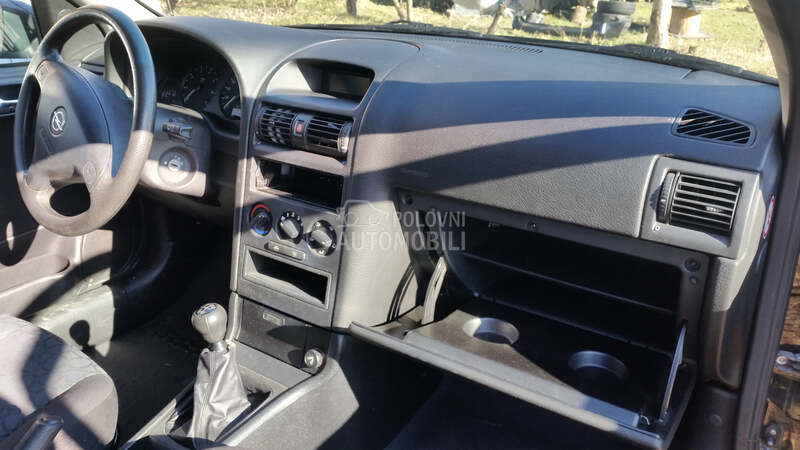 Instrument tabla za Opel Astra G