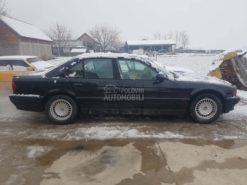 BMW 735 1998. god. - kompletan auto u delovima