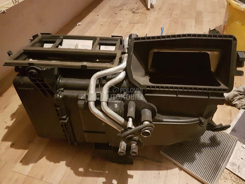 Hladnjak kabine, motorici za Toyota Avensis od 2003. do 2009. god.