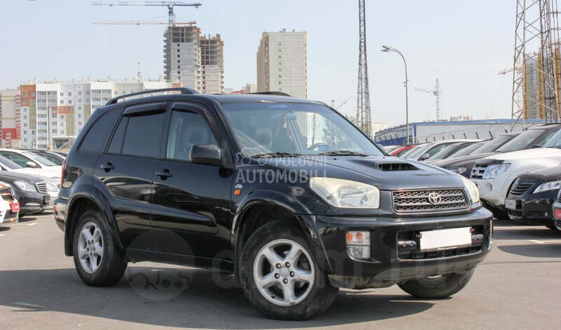 Toyota RAV 4 2002. god. - kompletan auto u delovima