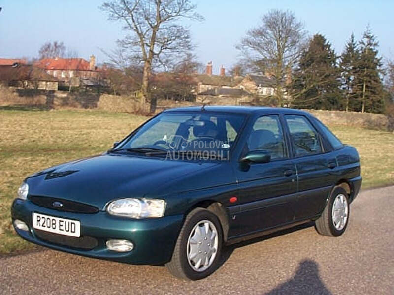 Ford Escort Delovi