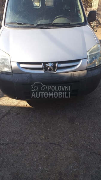 Delovi za Citroen Berlingo, C1, C2 ...