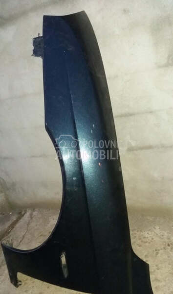Levo krilo za Alfa Romeo 156