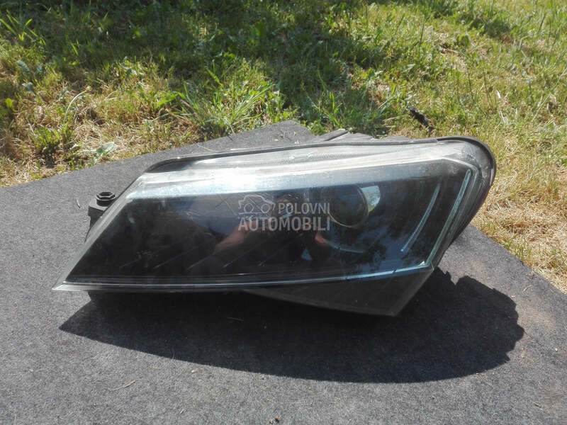 Farovi za Škoda Superb