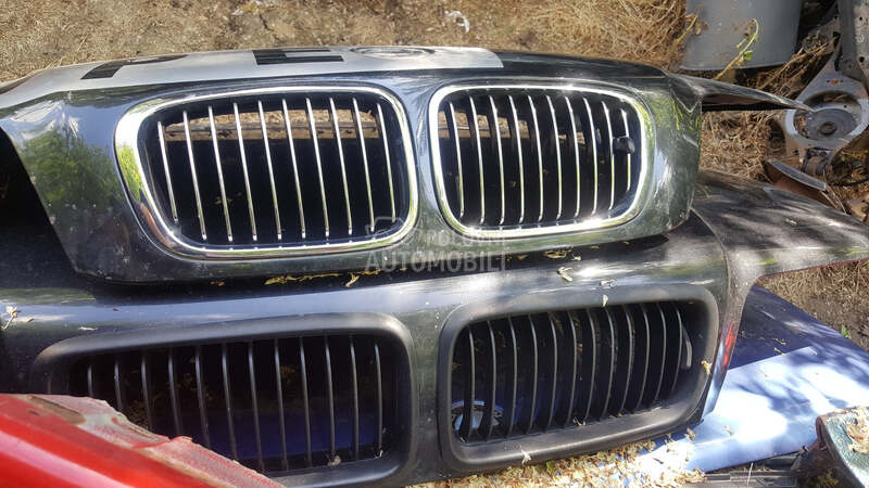 Maska grill bubrezi e36 e46 za BMW 315, 316, 318 ...