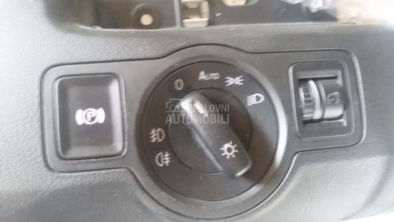 prekidac za svetla za Volkswagen Passat B6 od 2005. do 2010. god.