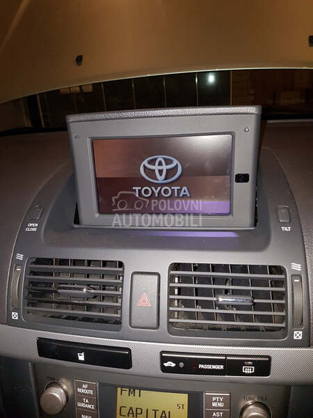 Multimedija za Toyota Avensis