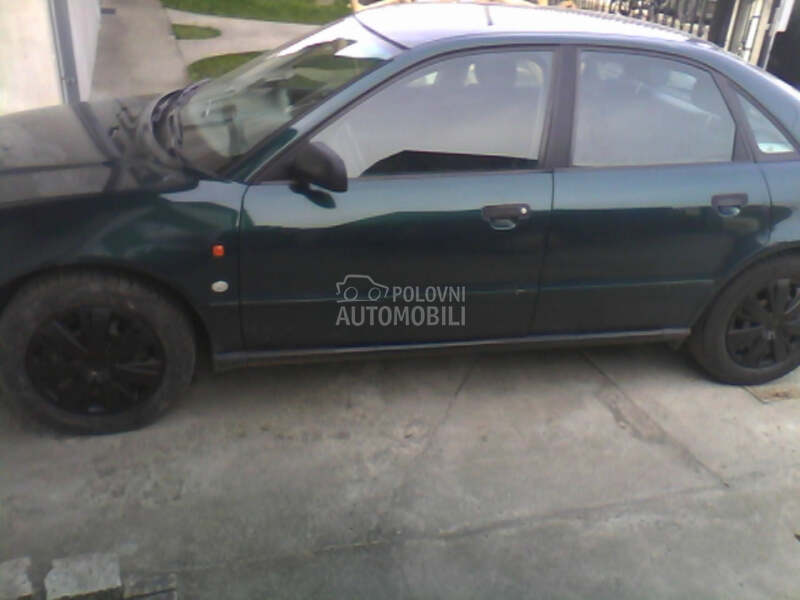 Delovi za Audi A4
