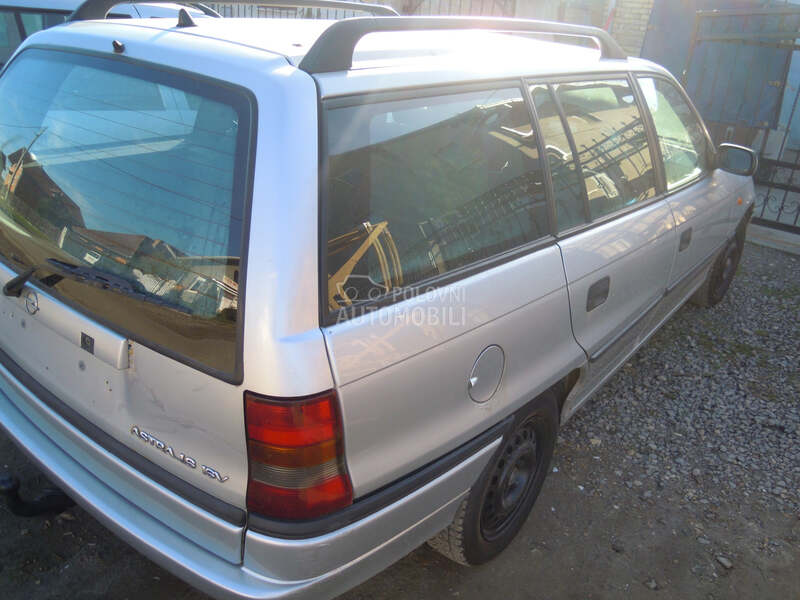 Delovi za Opel Astra F