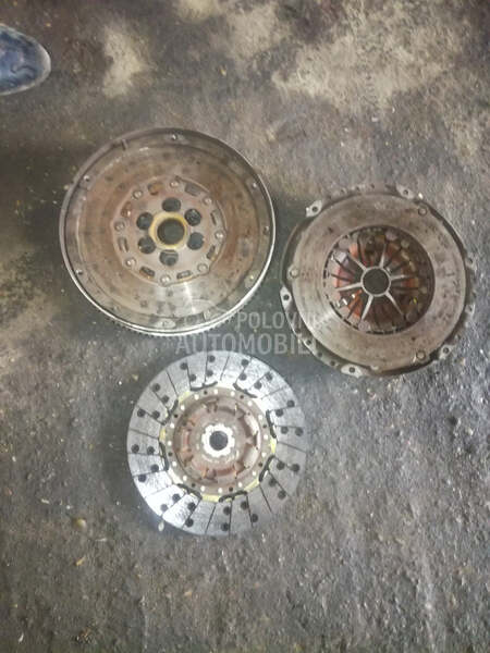 Plivajuci zamajac 1.9 za Opel Zafira od 2005. do 2008. god.