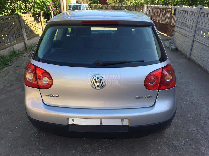Stop svetla za Volkswagen Golf 5 od 2004. do 2008. god.