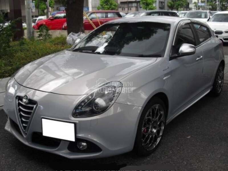 Alfa Romeo Giulietta -  kompletan auto u delovima