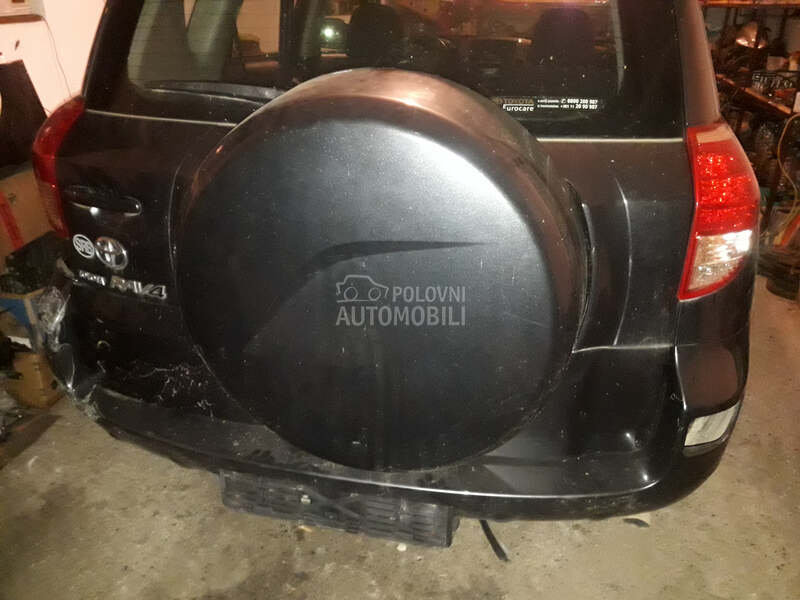 Toyota RAV 4 2007. god. - kompletan auto u delovima