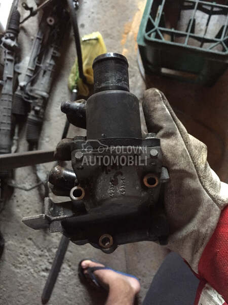 Kućište termostata za Dacia Sandero